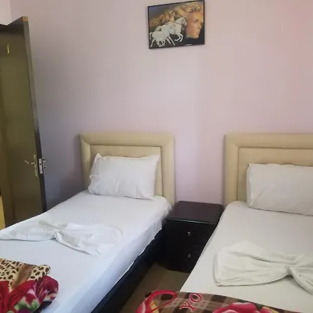 Flora Apartment